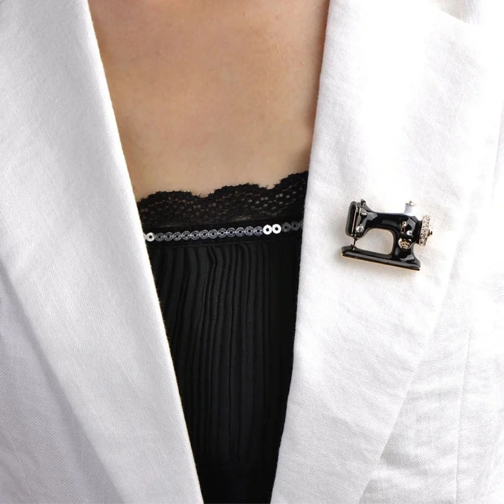 VQ Sewing Machine Brooch